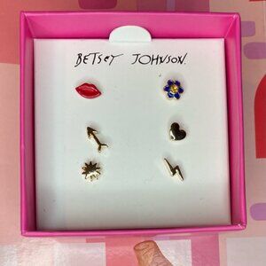 NIB Betsey Johnson Earrings